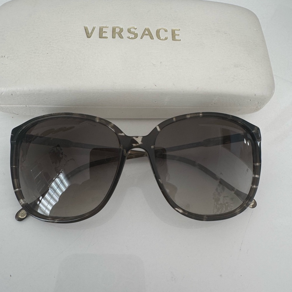 VERSACE Sunglasses MOD 4220 Tortoise Black Sunglasses